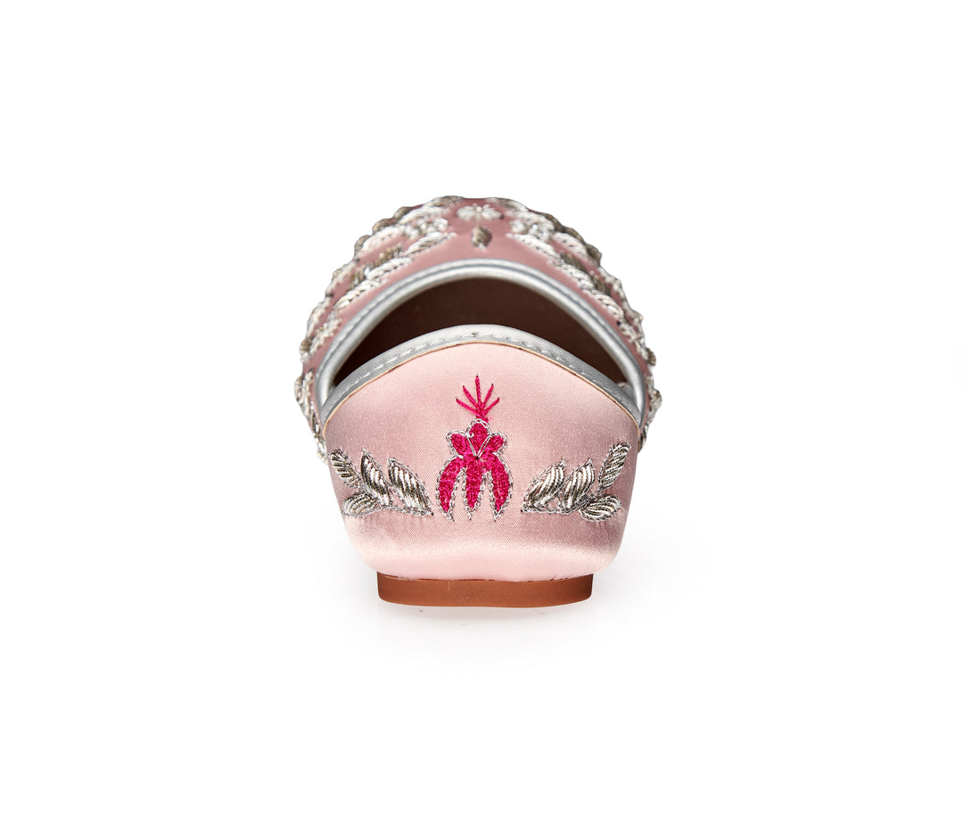 Amira Rosegold
