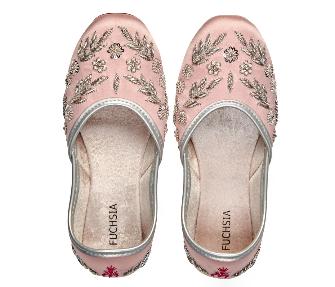 Amira Rosegold